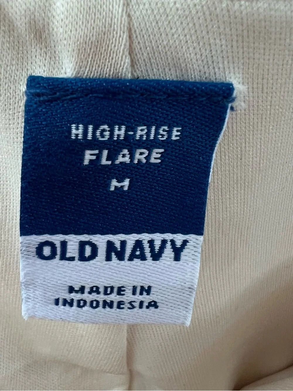 Old Navy Silver Sequin High Rise Flared Pants - Picture 4 of 4